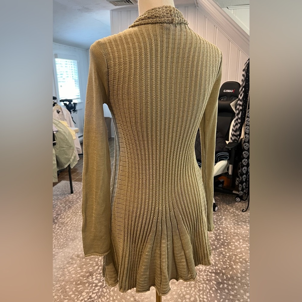 Questions Open Front Sweater - Picture 2 of 3
